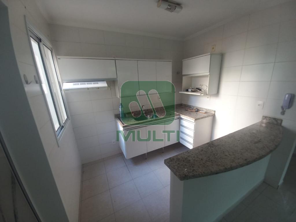 Apartamento à venda com 3 quartos, 73m² - Foto 10