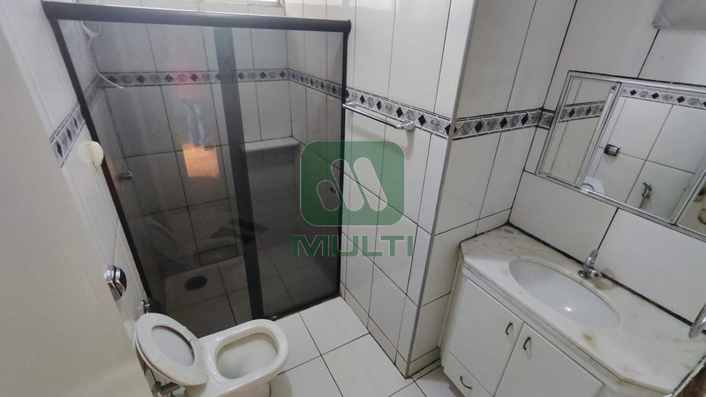 Apartamento à venda com 3 quartos, 140m² - Foto 4