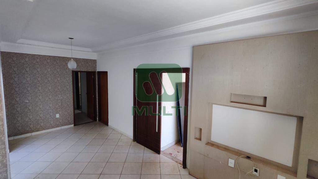 Casa de Condomínio à venda com 3 quartos, 160m² - Foto 3