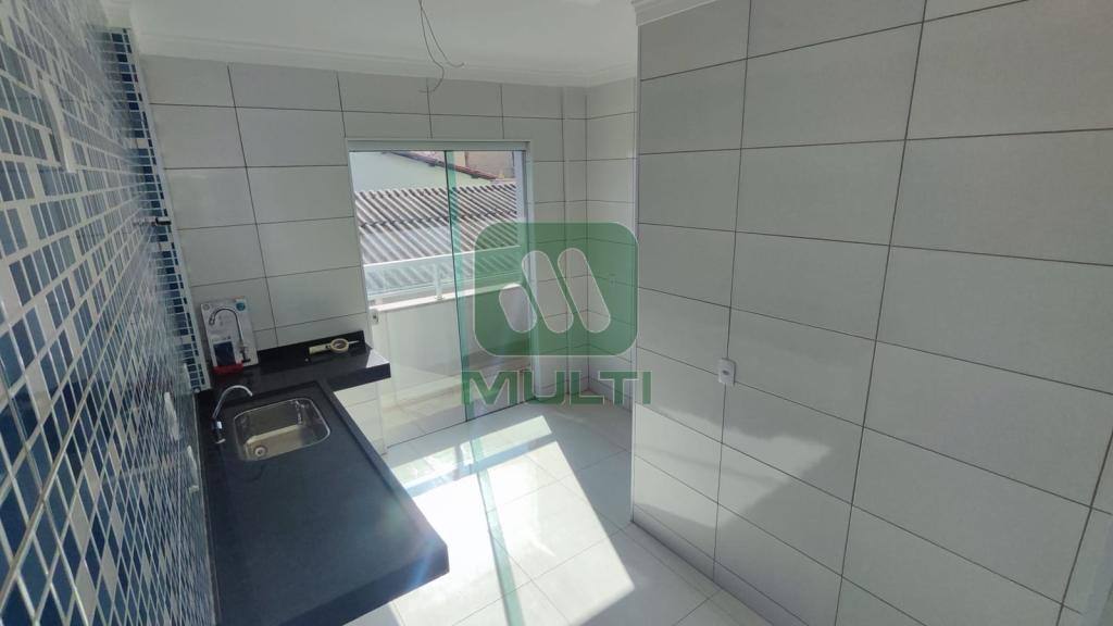 Apartamento à venda com 3 quartos, 97m² - Foto 4