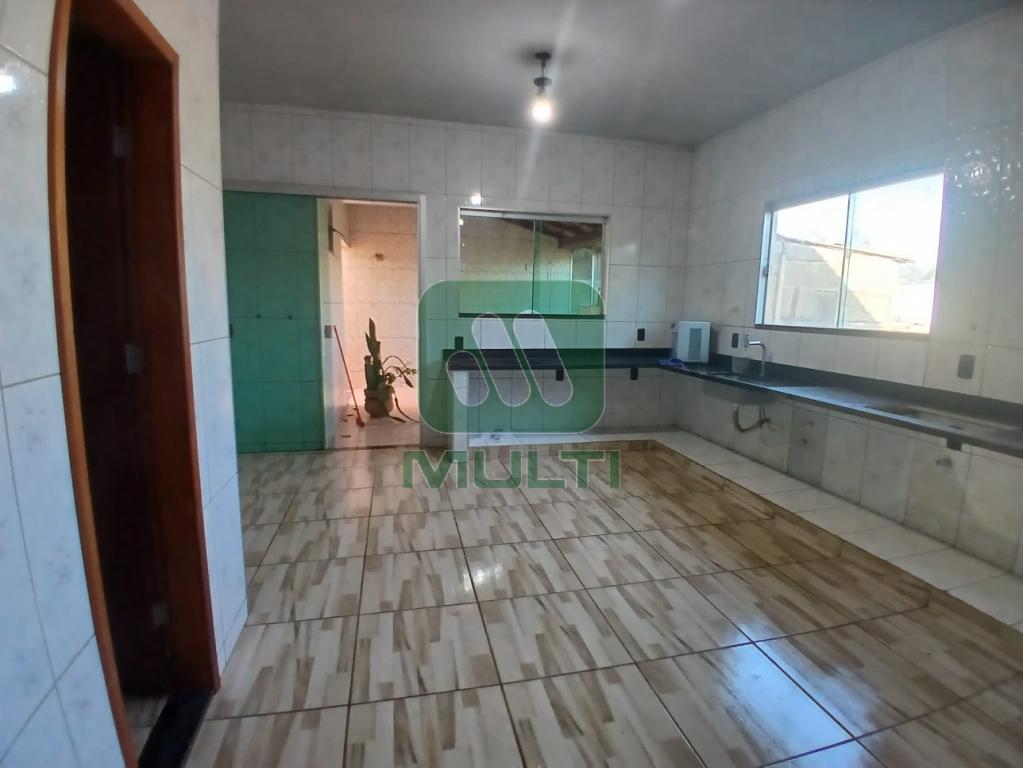 Casa à venda com 3 quartos, 152m² - Foto 6