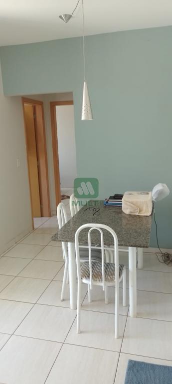 Apartamento à venda com 2 quartos, 58m² - Foto 4