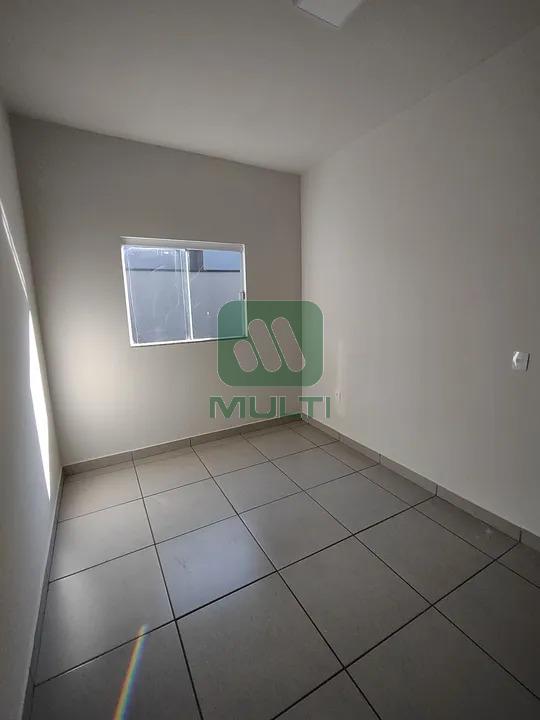 Casa à venda com 2 quartos, 66m² - Foto 11