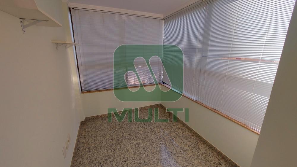 Apartamento à venda com 3 quartos, 140m² - Foto 13