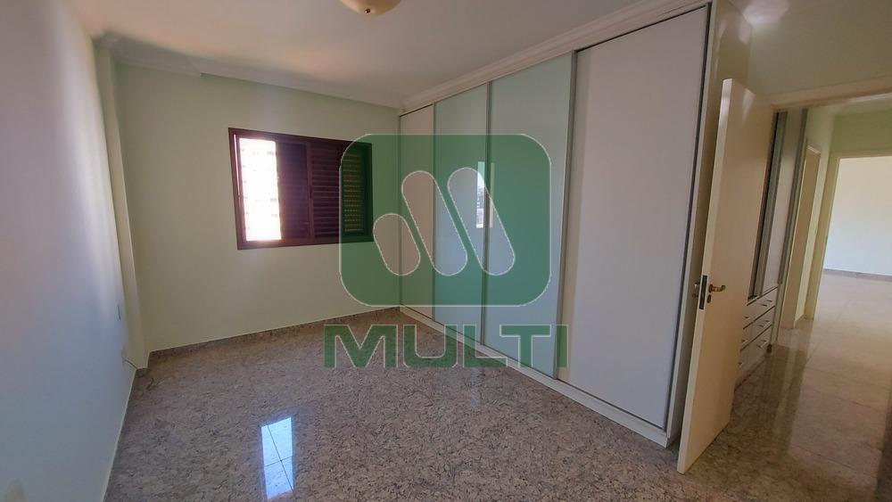 Apartamento à venda com 3 quartos, 140m² - Foto 14