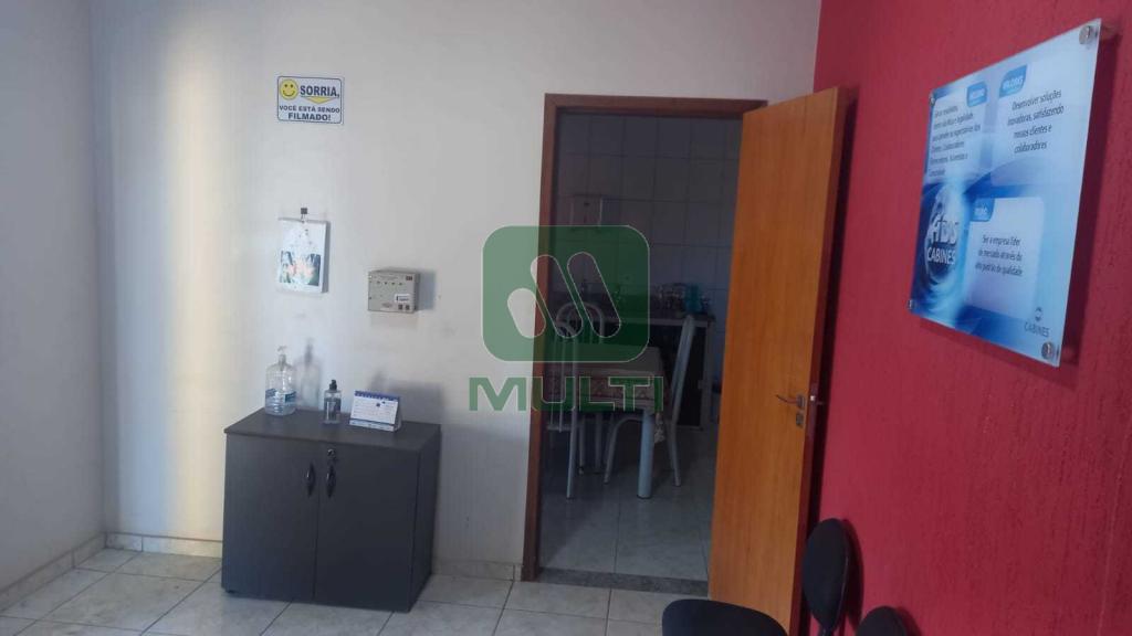 Apartamento à venda com 1 quarto, 1240m² - Foto 5