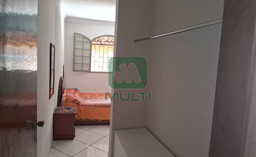 Casa à venda com 3 quartos, 120m² - Foto 16