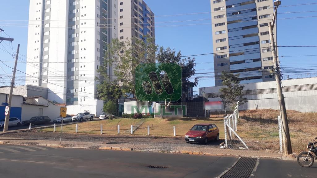 Terreno à venda com 1 quarto, 1m² - Foto 3