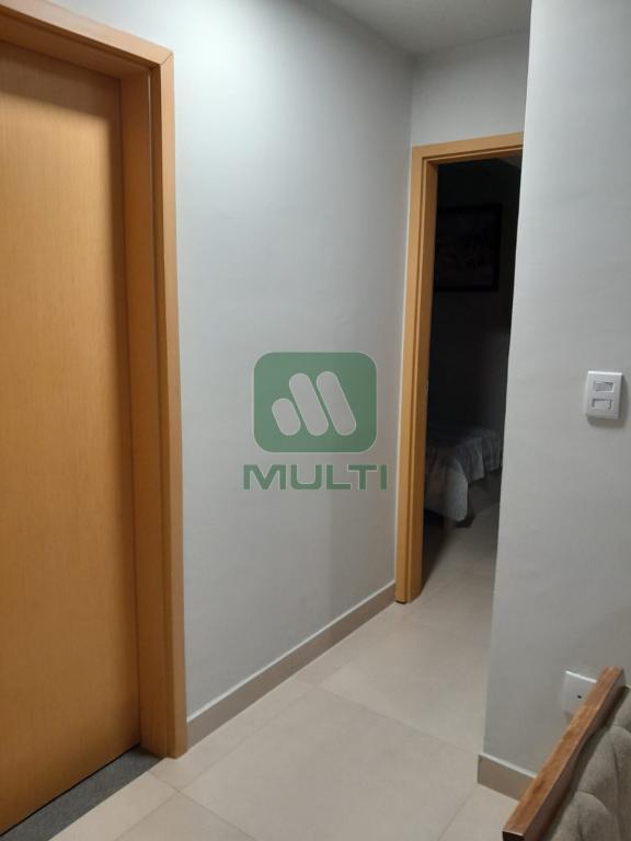 Apartamento à venda com 2 quartos, 63m² - Foto 8