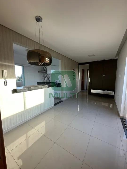 Apartamento à venda com 2 quartos, 68m² - Foto 1