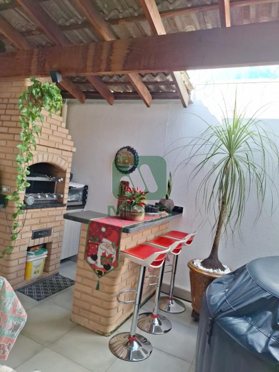 Casa à venda com 2 quartos, 125m² - Foto 6