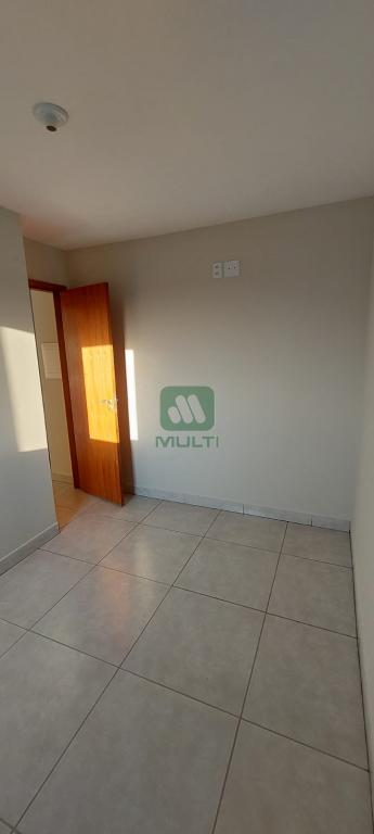 Apartamento à venda com 2 quartos, 70m² - Foto 10