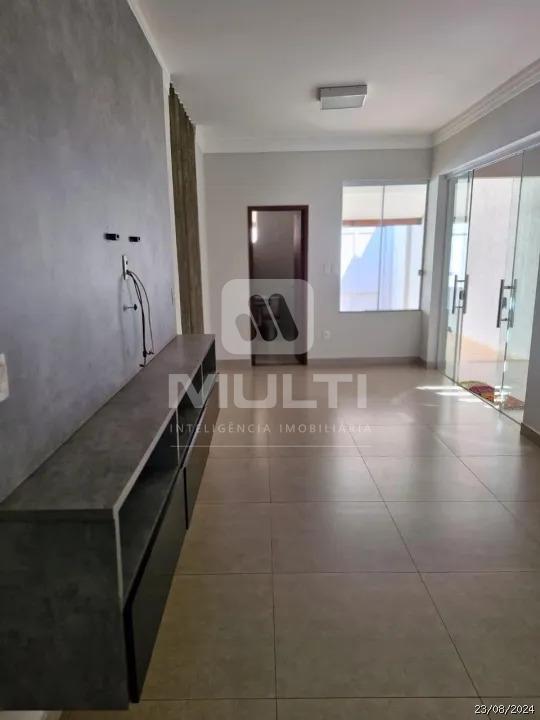 Casa à venda com 4 quartos, 331m² - Foto 7