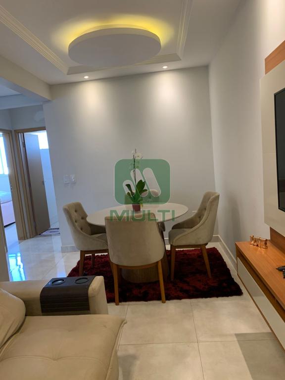 Apartamento à venda com 2 quartos, 53m² - Foto 3