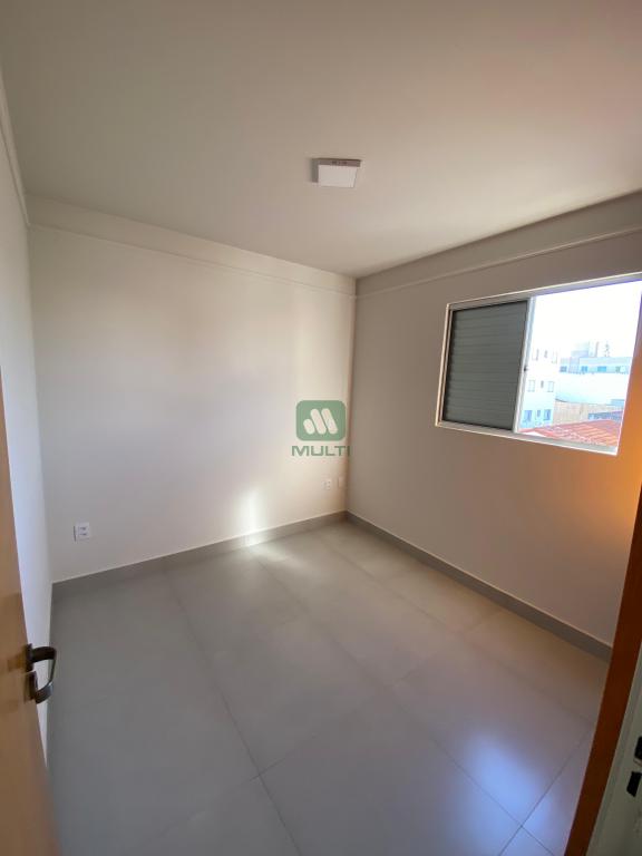 Apartamento à venda com 2 quartos, 48m² - Foto 13