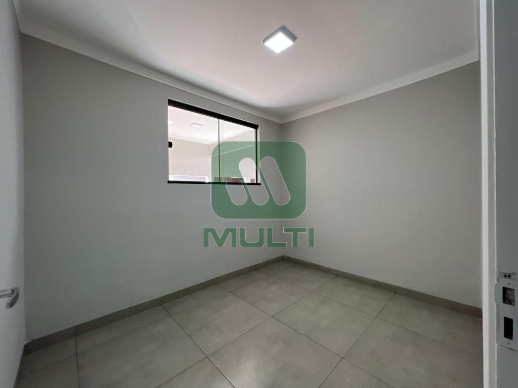 Casa à venda com 3 quartos, 200m² - Foto 6