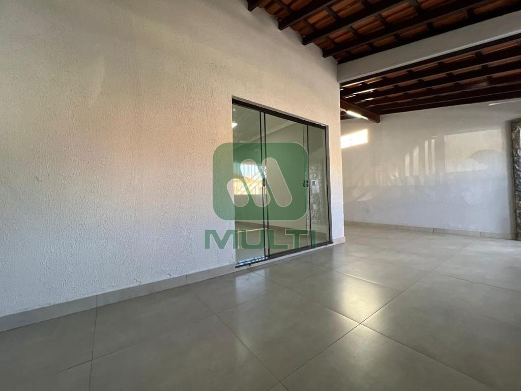 Casa à venda com 3 quartos, 200m² - Foto 13