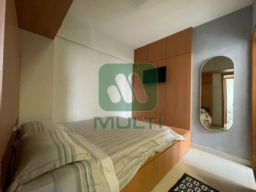 Apartamento à venda com 3 quartos, 70m² - Foto 12