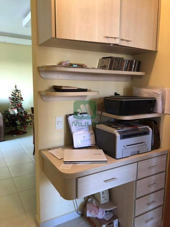 Apartamento à venda com 3 quartos, 90m² - Foto 11