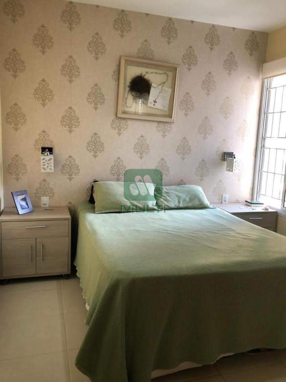 Apartamento à venda com 3 quartos, 90m² - Foto 17