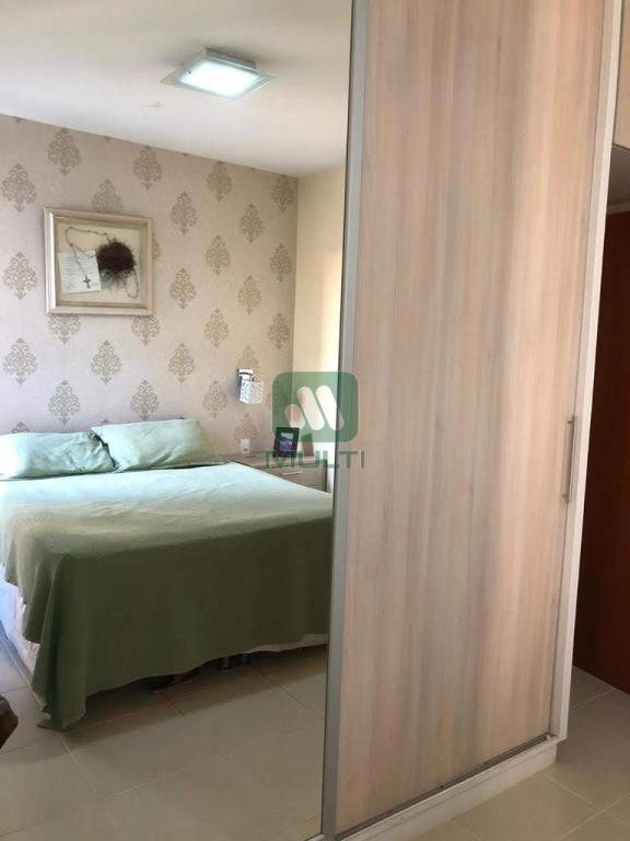 Apartamento à venda com 3 quartos, 90m² - Foto 18