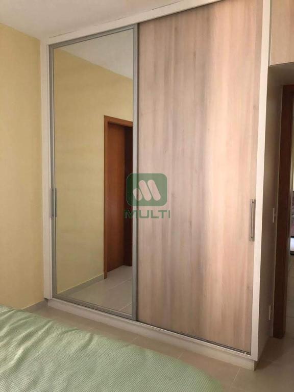 Apartamento à venda com 3 quartos, 90m² - Foto 19