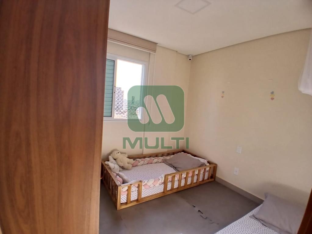 Apartamento à venda com 3 quartos, 79m² - Foto 18