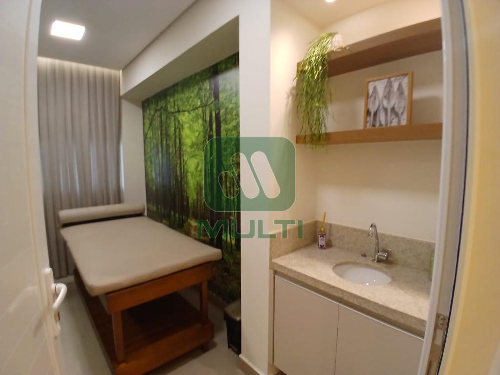 Apartamento à venda com 3 quartos, 79m² - Foto 29