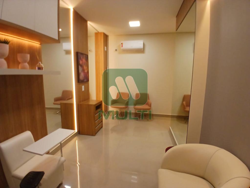 Apartamento à venda com 3 quartos, 79m² - Foto 30