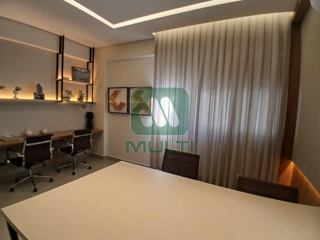 Apartamento à venda com 3 quartos, 79m² - Foto 31