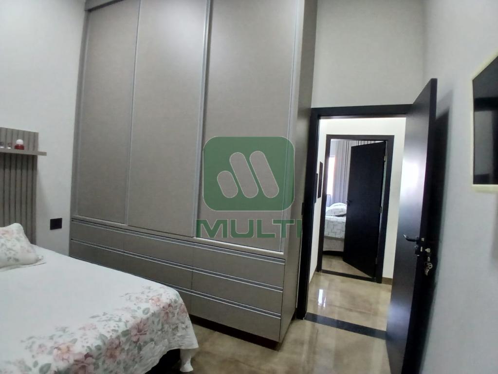 Prédio Inteiro à venda com 3 quartos, 180m² - Foto 17