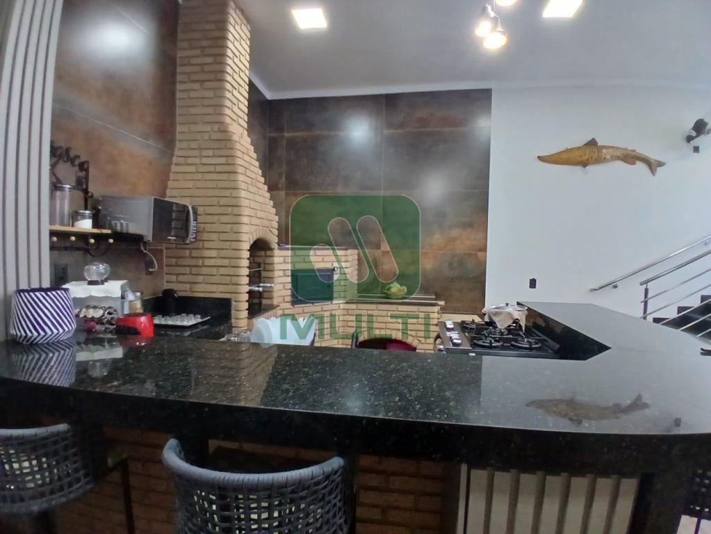 Prédio Inteiro à venda com 3 quartos, 180m² - Foto 42