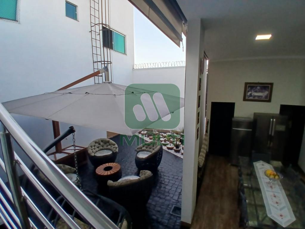 Prédio Inteiro à venda com 3 quartos, 180m² - Foto 50