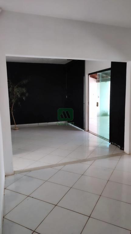 Casa à venda com 2 quartos, 106m² - Foto 9