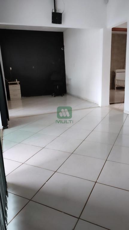 Casa à venda com 2 quartos, 106m² - Foto 10