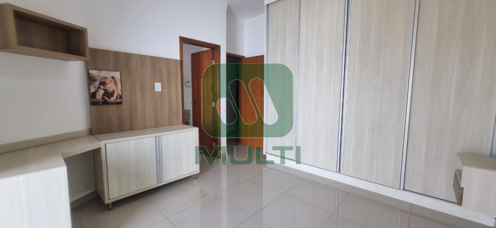 Casa à venda com 3 quartos, 193m² - Foto 13