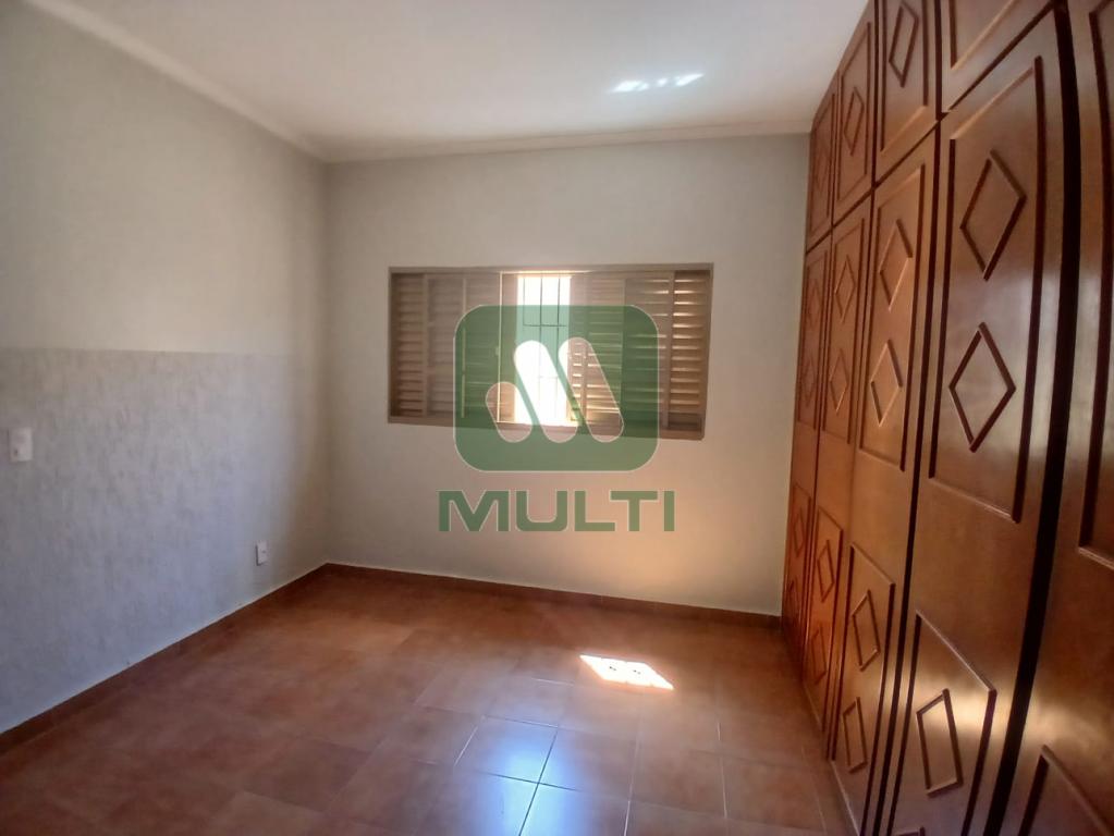 Casa à venda com 4 quartos, 219m² - Foto 27