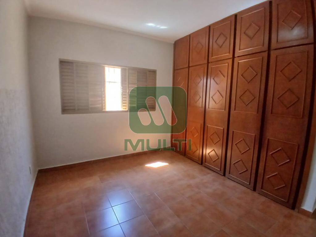 Casa à venda com 4 quartos, 219m² - Foto 29