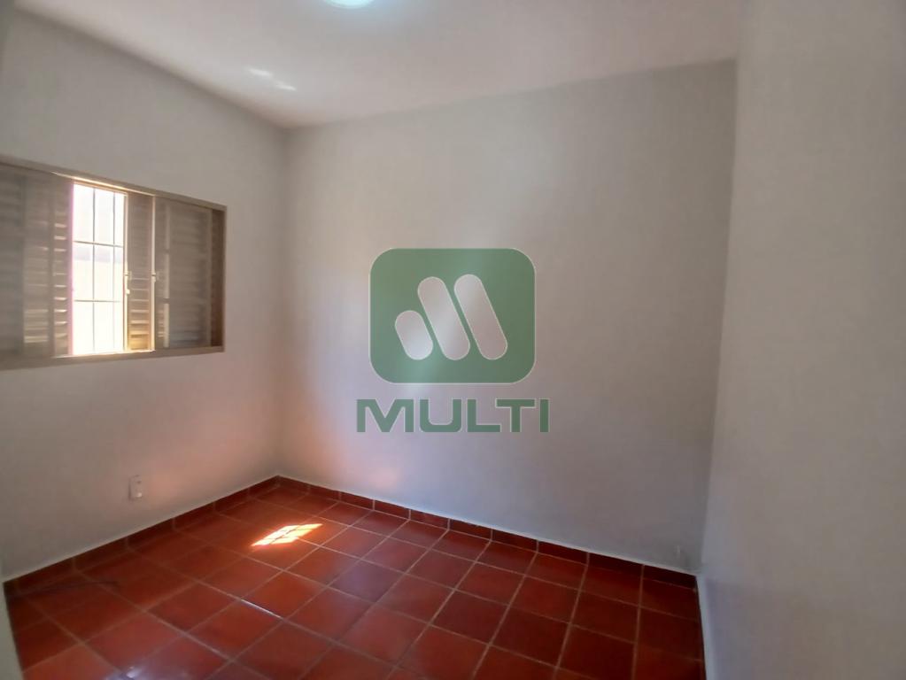 Casa à venda com 4 quartos, 219m² - Foto 33