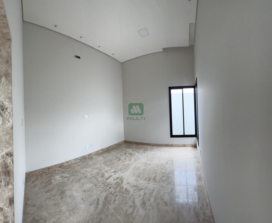 Casa à venda com 3 quartos, 150m² - Foto 4