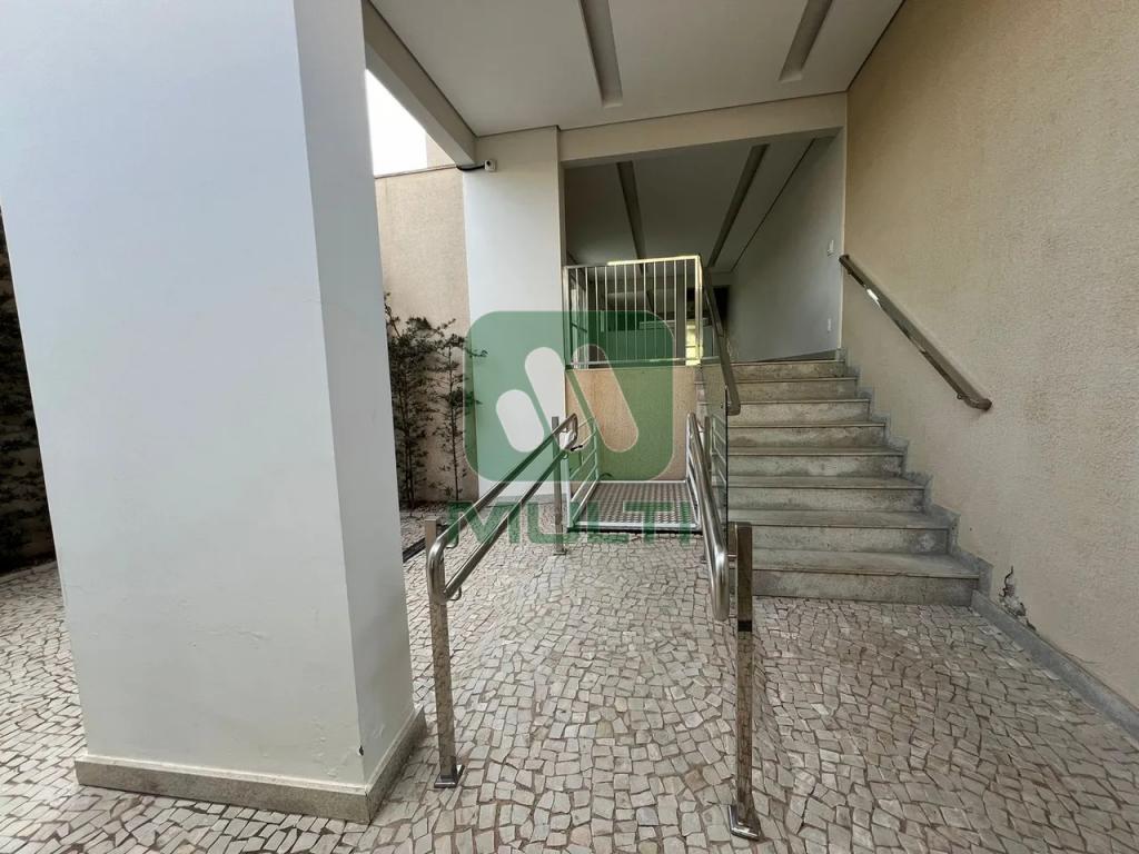 Cobertura à venda com 3 quartos, 210m² - Foto 9