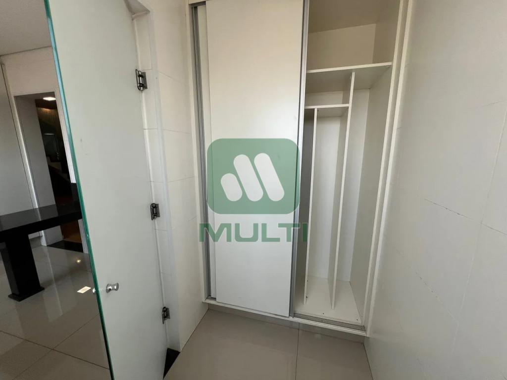 Cobertura à venda com 3 quartos, 210m² - Foto 11