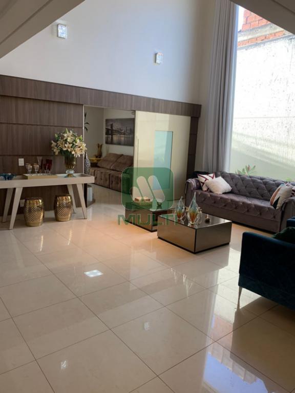 Casa à venda com 3 quartos, 314m² - Foto 5