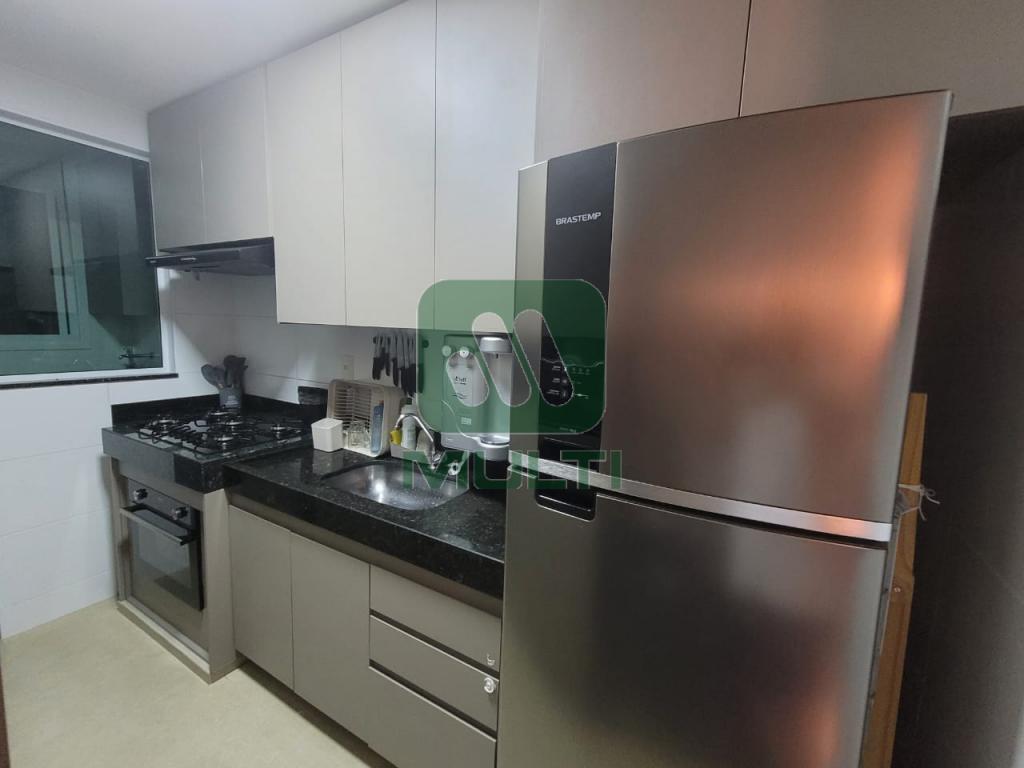 Apartamento à venda com 3 quartos, 76m² - Foto 7