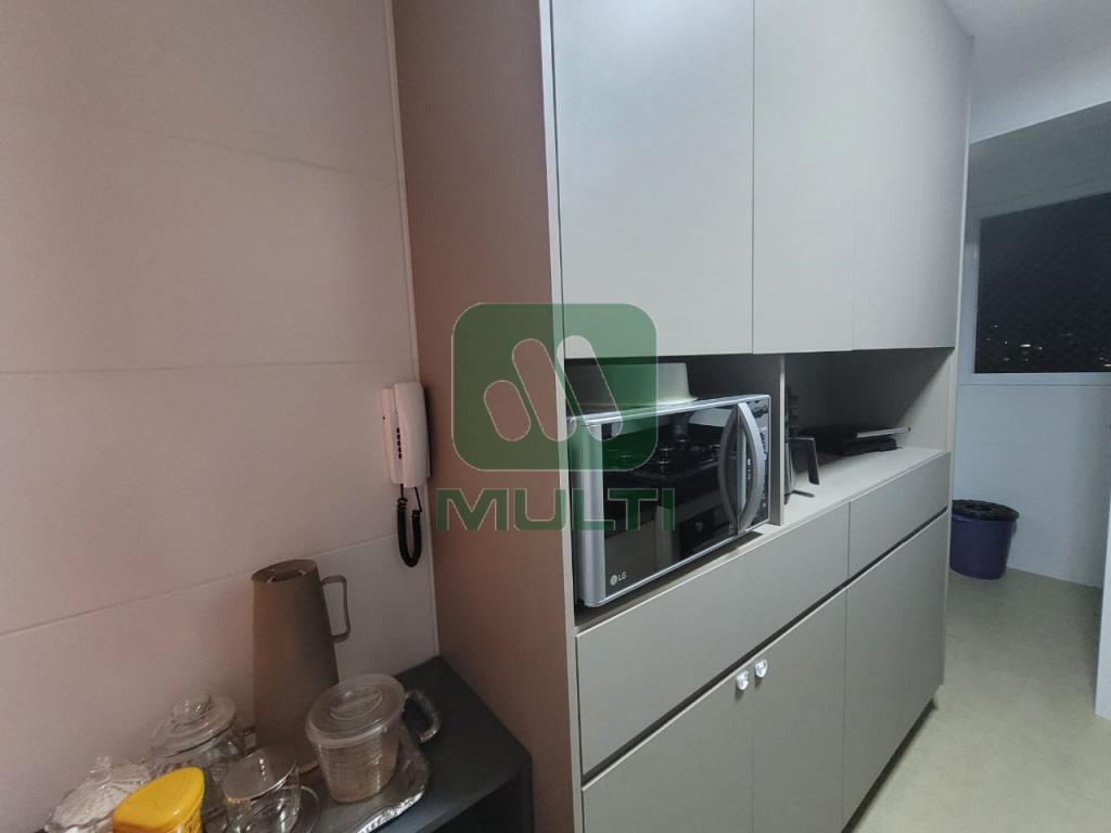 Apartamento à venda com 3 quartos, 76m² - Foto 8