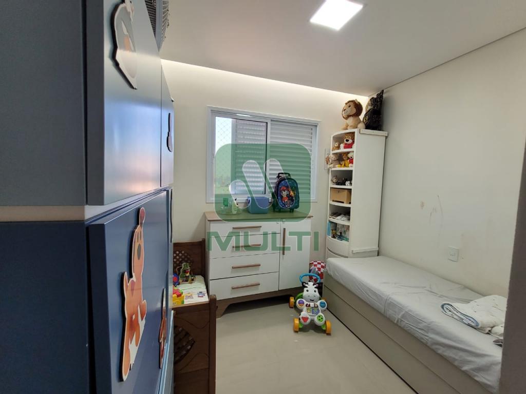 Apartamento à venda com 3 quartos, 76m² - Foto 15