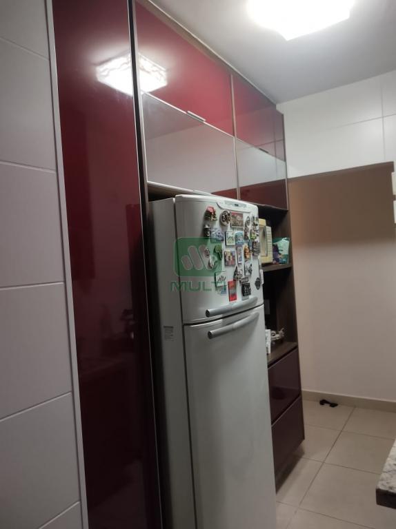 Apartamento à venda com 2 quartos, 70m² - Foto 5