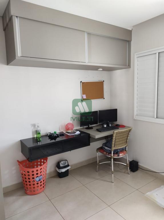 Apartamento à venda com 2 quartos, 70m² - Foto 7