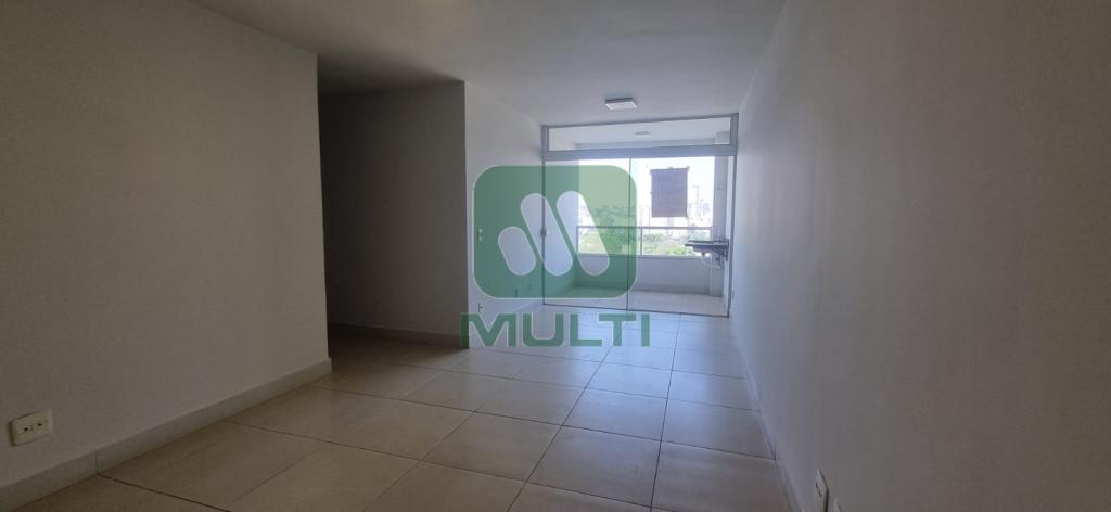 Apartamento à venda com 2 quartos, 71m² - Foto 1