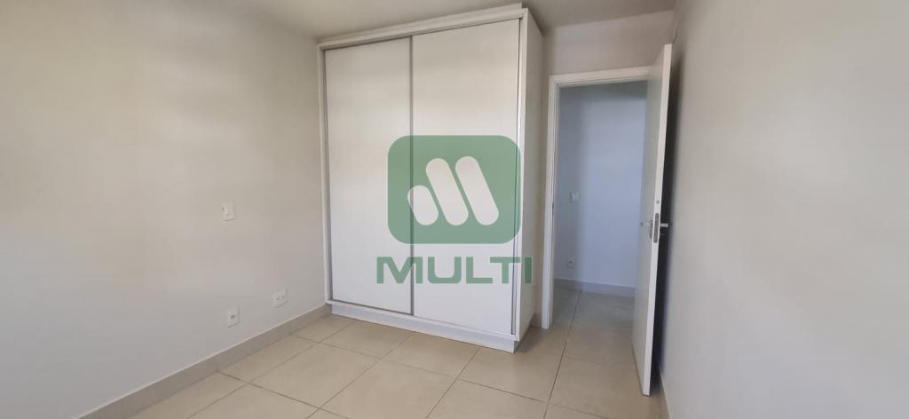 Apartamento à venda com 2 quartos, 71m² - Foto 10